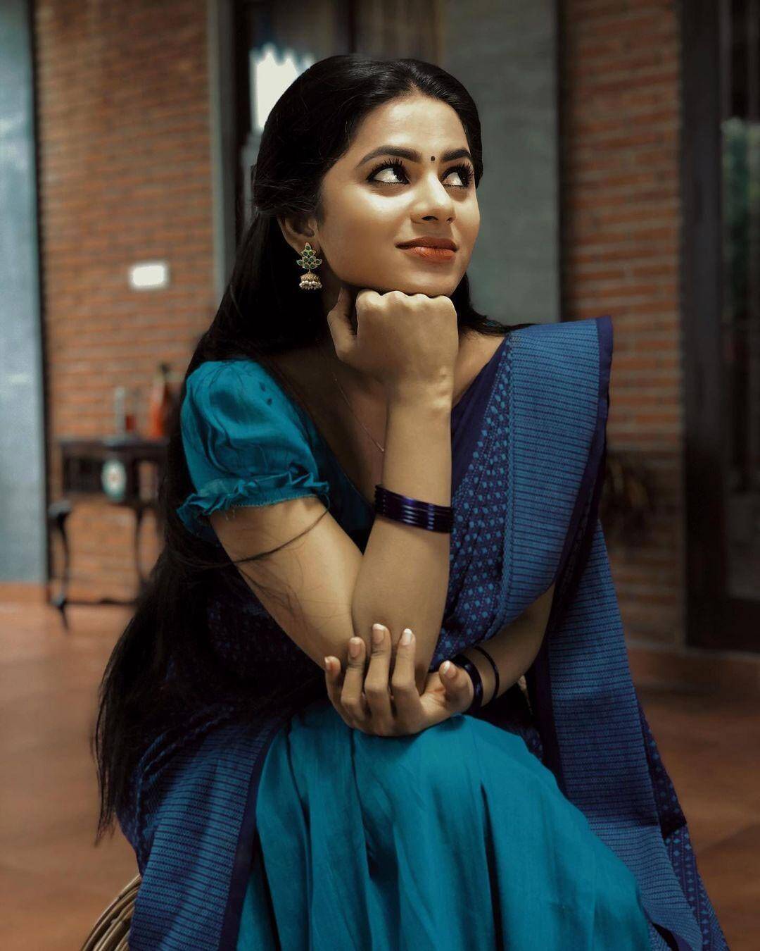 மக்கள் மனதைக் கொள்ளை கொண்ட டாப் தொலைக்காட்சி நடிகைகள்… உங்க ஃபேவரைட் இருக்காங்களா!?