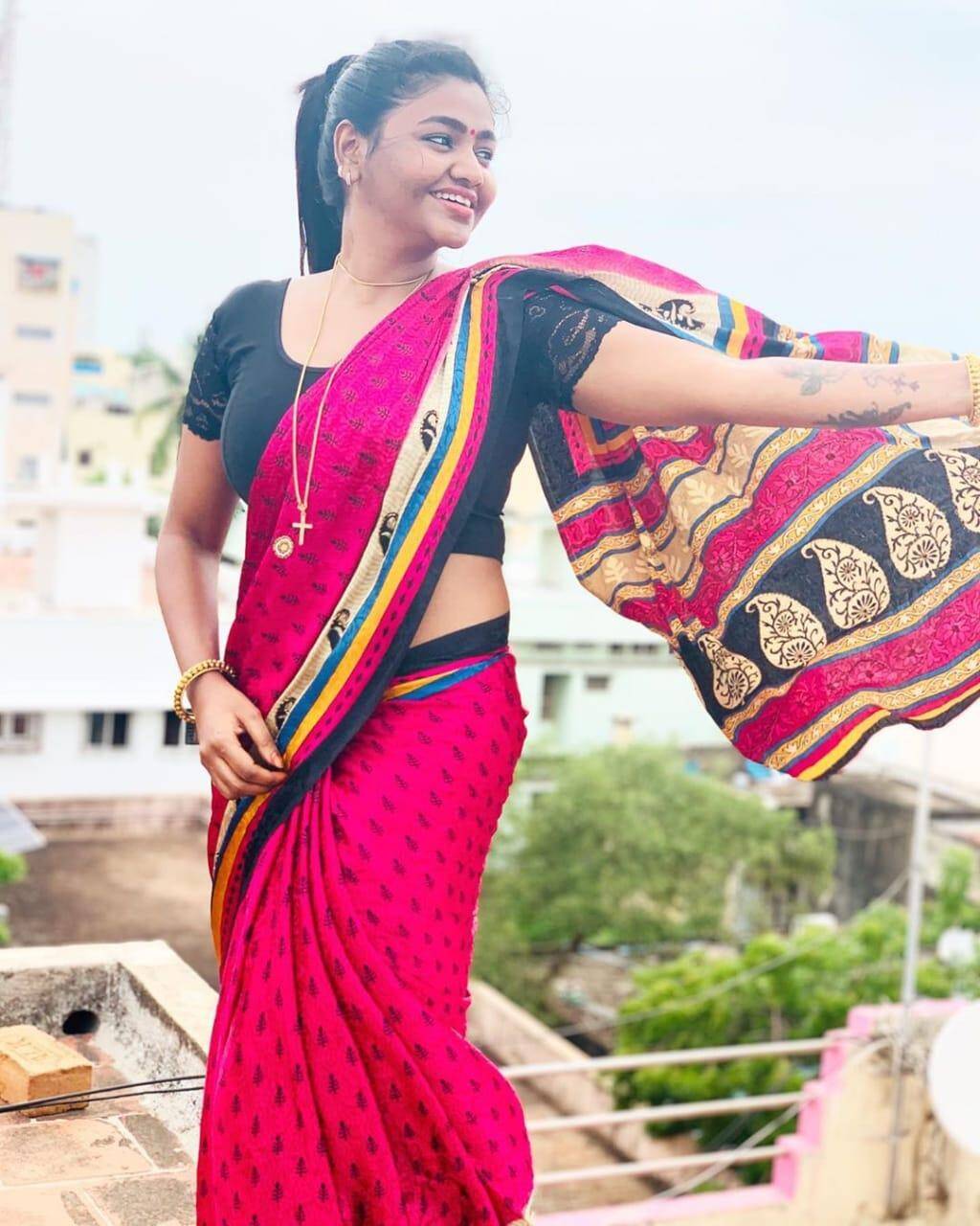 Shalu Shammu raises temperature in her recent photoshoot