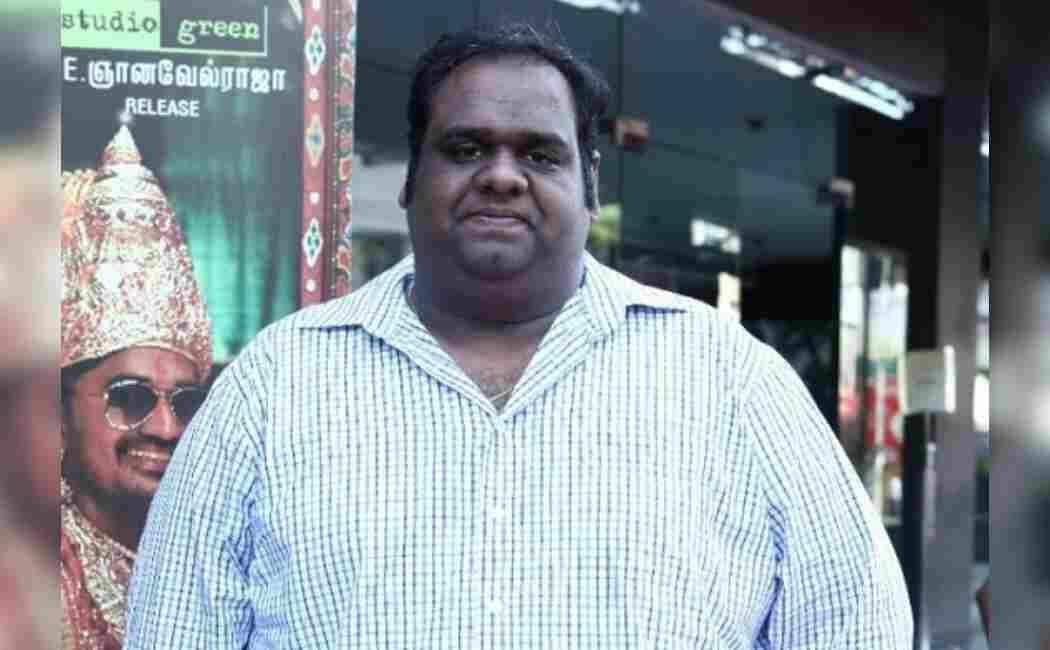 Famous Producer reveals the reason why Sivakarthikeyan cried on stage!