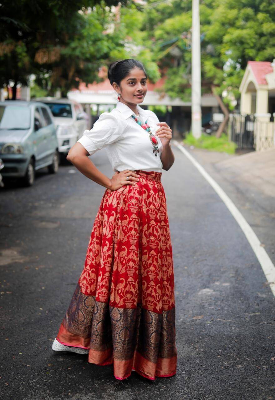 “Such a great star asked me permission to fall on my feet” – Actress Sheela Rajkumar