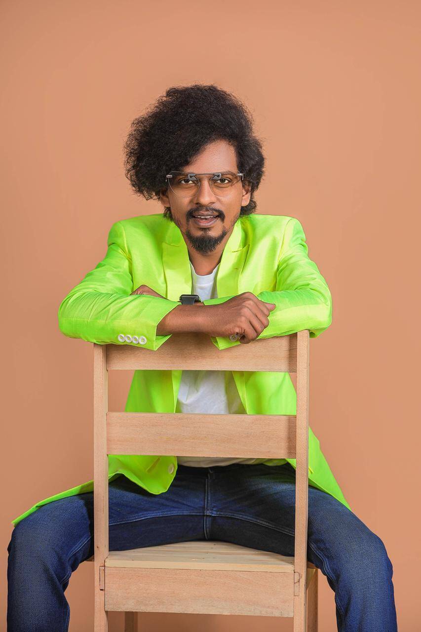 Sendrayan is reinventing himself by setting up a strong fashion statement in his recent photoshoots