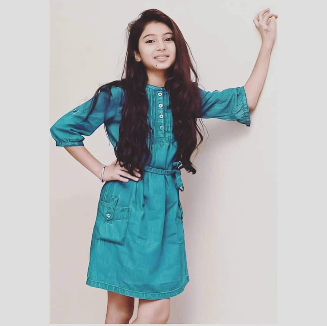 Vikram to join hands with his on-screen daughter Sara Arjun again ?