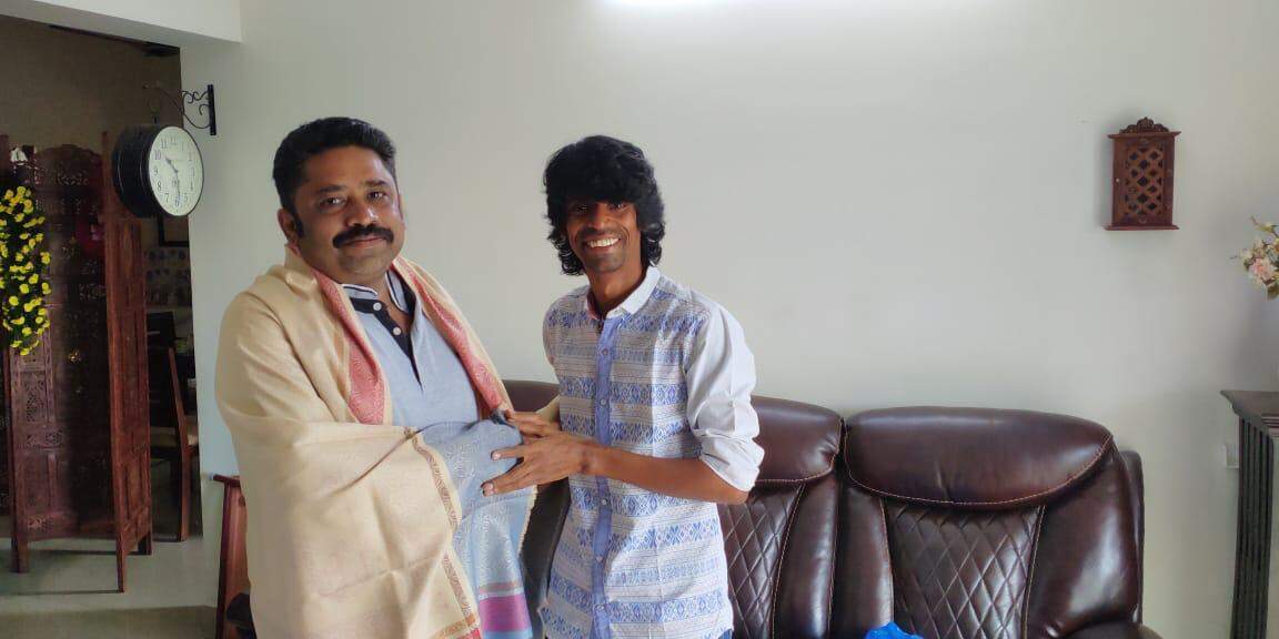 நடிகர் கொட்டாச்சி நடித்து இயக்கியுள்ள புதிய படம்… பாராட்டிய விஜய் சேதுபதி!