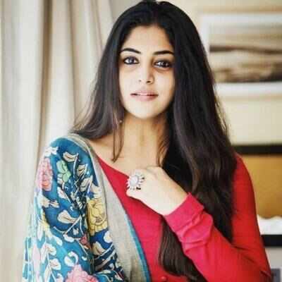 Manjima Mohan slapped a fan by sending her Hot Photo!