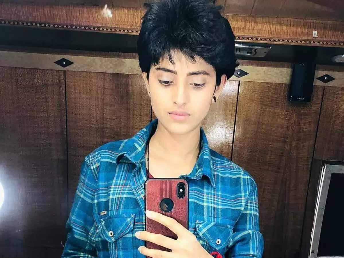 மக்கள் மனதைக் கொள்ளை கொண்ட டாப் தொலைக்காட்சி நடிகைகள்… உங்க ஃபேவரைட் இருக்காங்களா!?