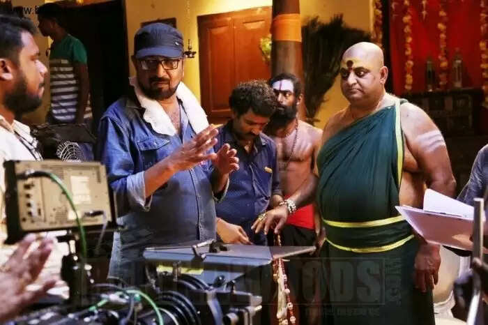 dhilluku dhuddu movie