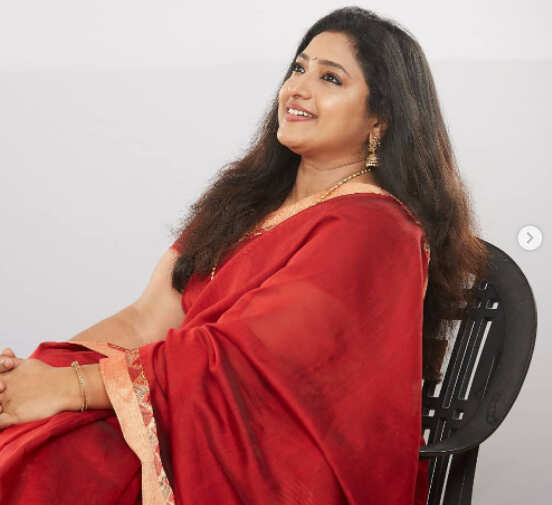 rajarani 2 actress praveena 