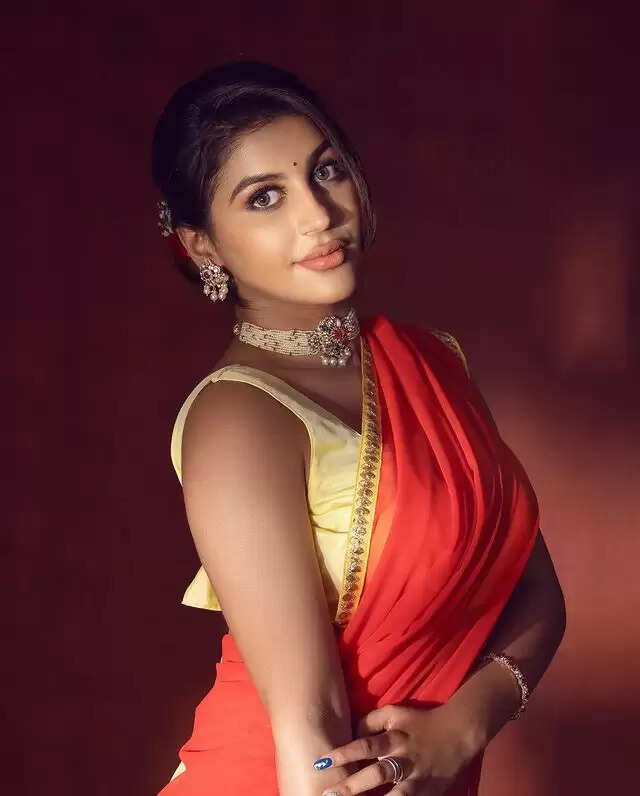 actress yashika anand