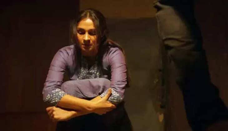 சர்ச்சைக்குரிய காட்சிகள், வசனத்தை நீக்கினால் 'மனுஷி'க்கு சான்றிதழ்