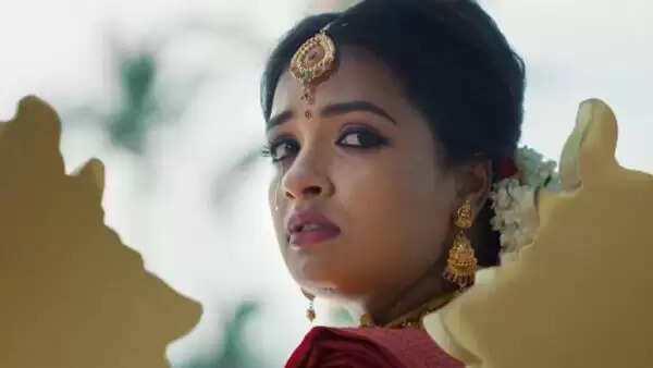 mandhira punnagai serial actress Mersheena Neenu