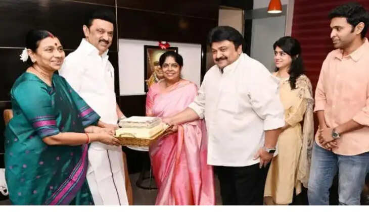 மகள் திருமணம்... முதல்வருக்கு அழைப்பு தந்த நடிகர் பிரபு