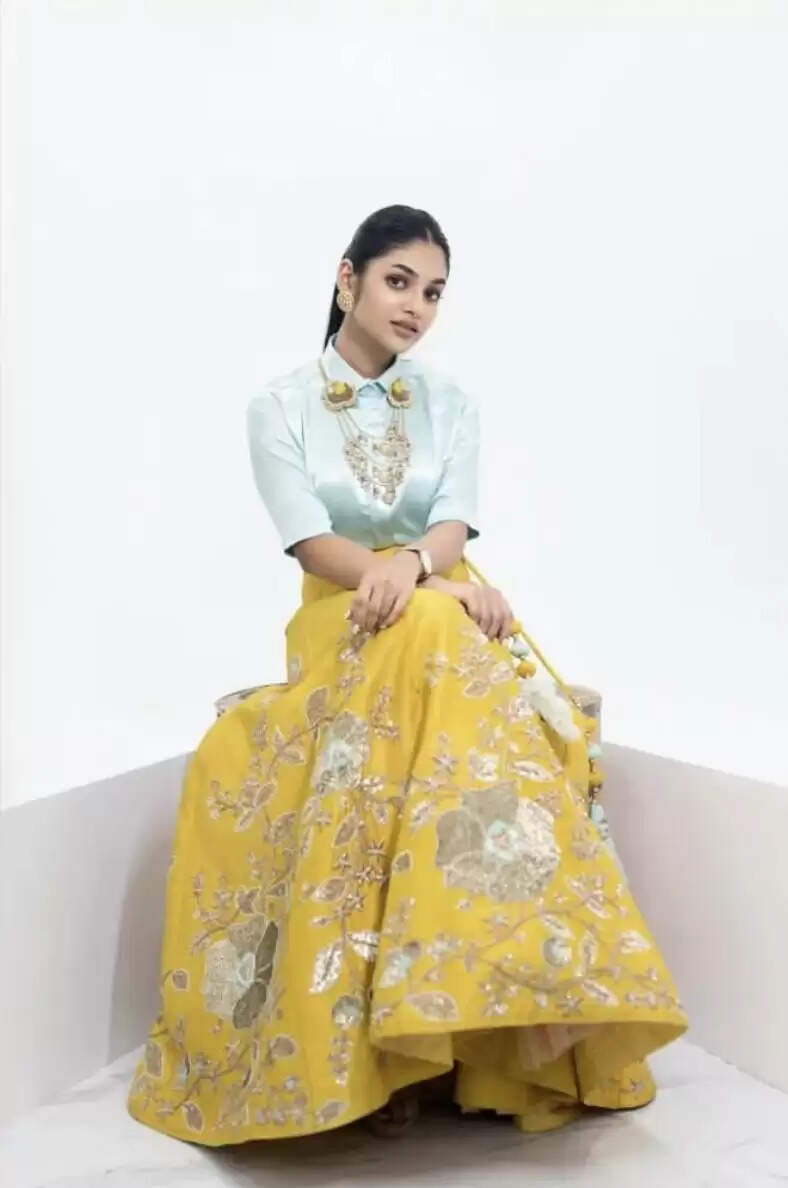 love today movie heroine ivana latest photoshoot