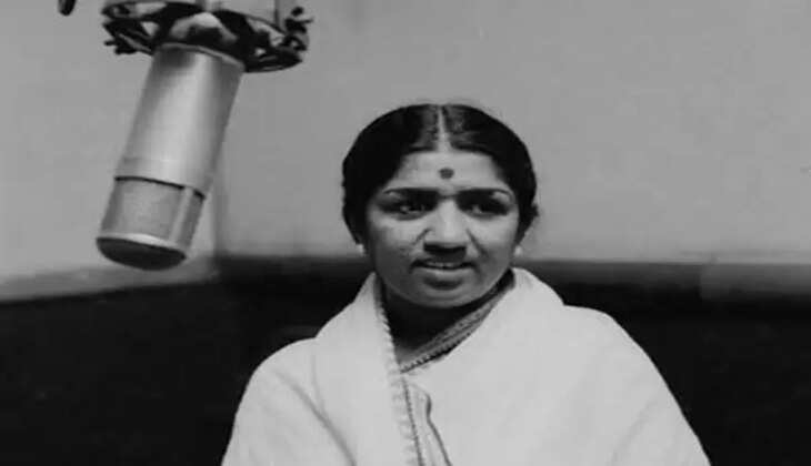 singer Lata Mangeshkar